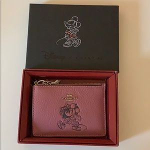 Disney Minnie Mouse Coach Wristlet ID holder